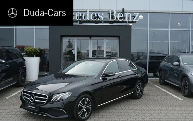 mercedes benz klasa e wielkopolskie Mercedes-Benz Klasa E cena 139900 przebieg: 126270, rok produkcji 2019 z Leszno